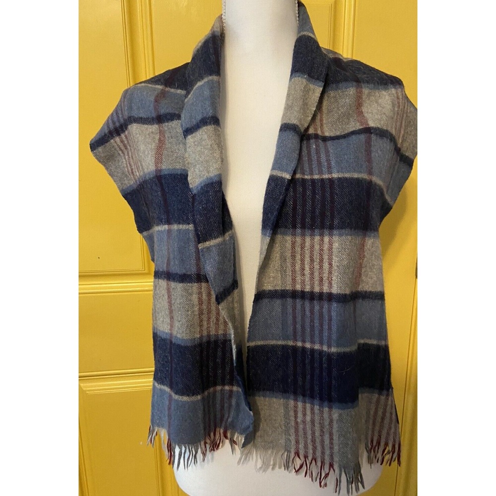 Johnstons of Elgin  Lamb's‎ Wool  Fringe Scarf Quiet Luxury Old Money Scotland